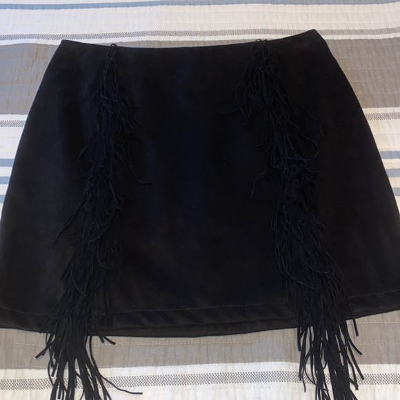SHEIN Faux Suede Fringe Mini Skirt - Picture 2 of 9